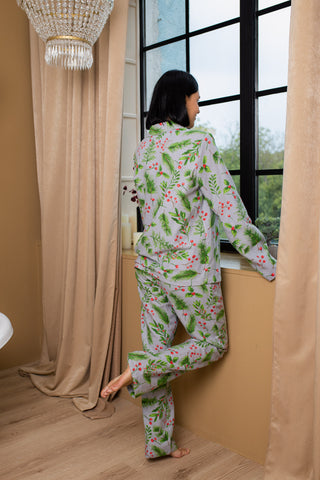 DreamCat Warm Flannel Women's Pajamas - Winter Forest