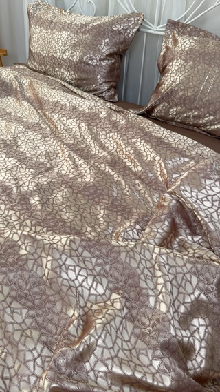 Jacquard-Cotton Sateen Bedding Collection – Golden Elegance