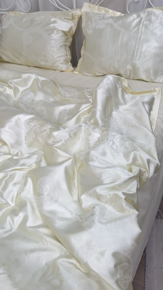 Jacquard-Cotton Sateen Bedding Collection — Breath of Love