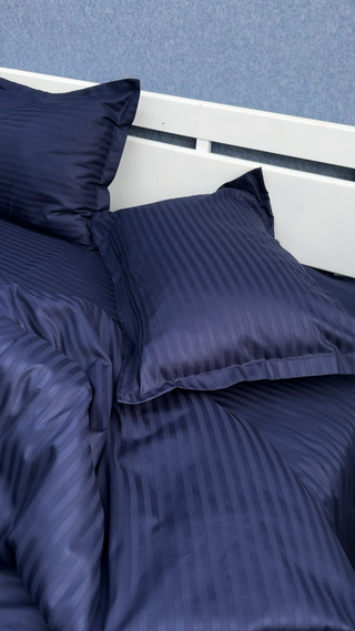 Striped Cotton Sateen Bedding Set — Night Romance